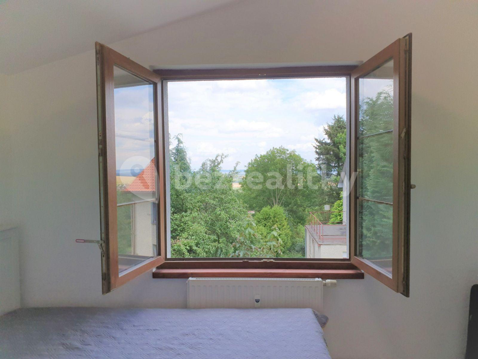 1 bedroom with open-plan kitchen flat to rent, 34 m², Miličín, Středočeský Region