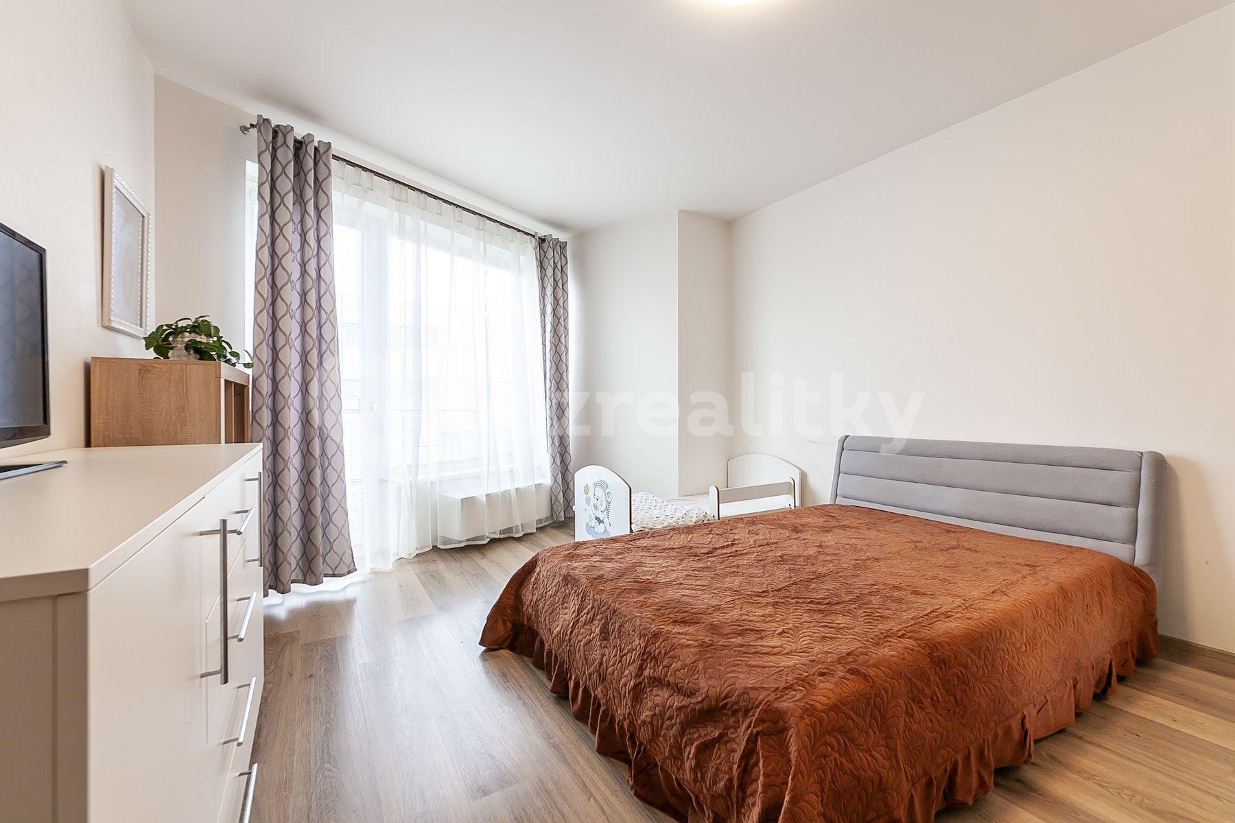 1 bedroom with open-plan kitchen flat for sale, 71 m², Mezi vodami, Prague, Prague