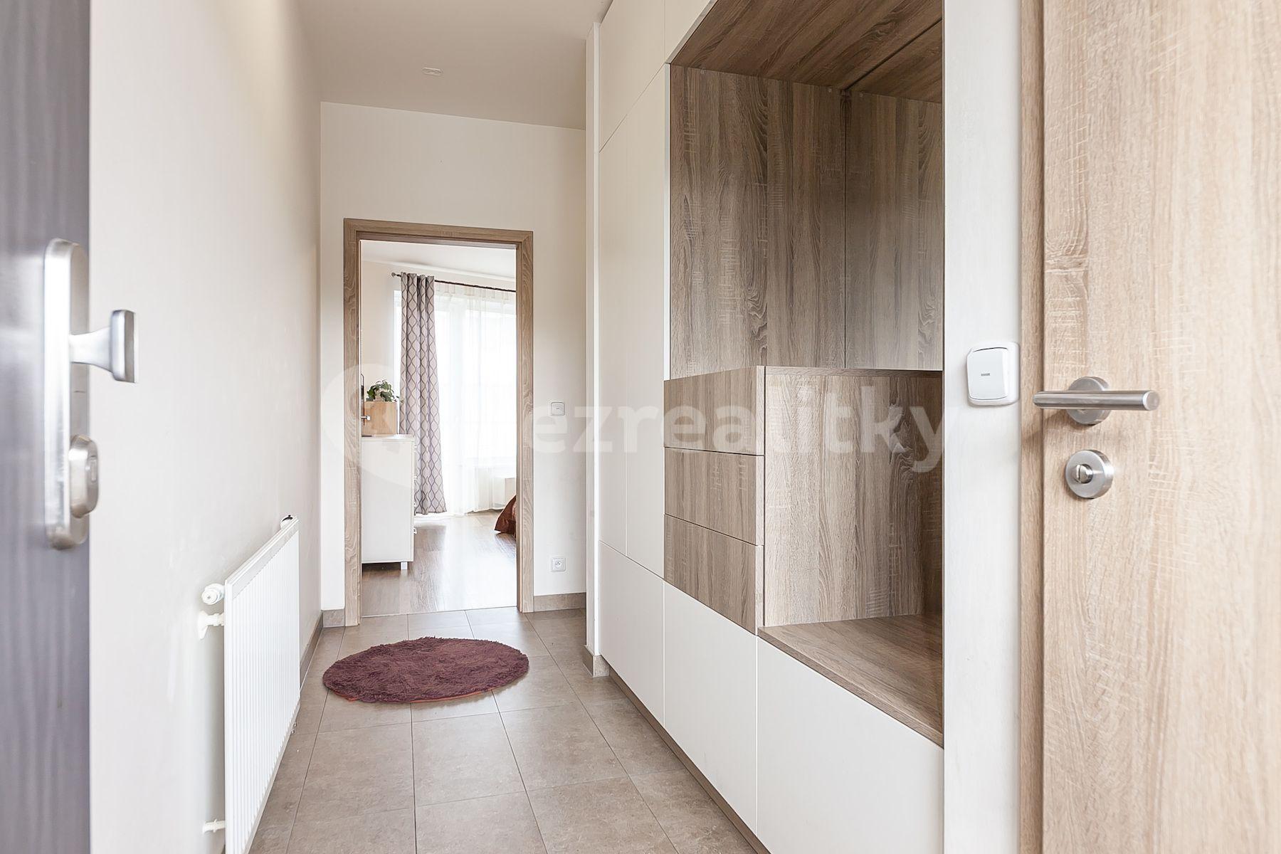 1 bedroom with open-plan kitchen flat for sale, 71 m², Mezi vodami, Prague, Prague