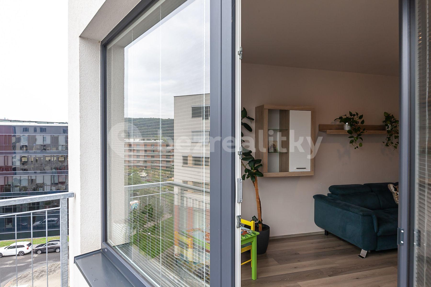 1 bedroom with open-plan kitchen flat for sale, 71 m², Mezi vodami, Prague, Prague