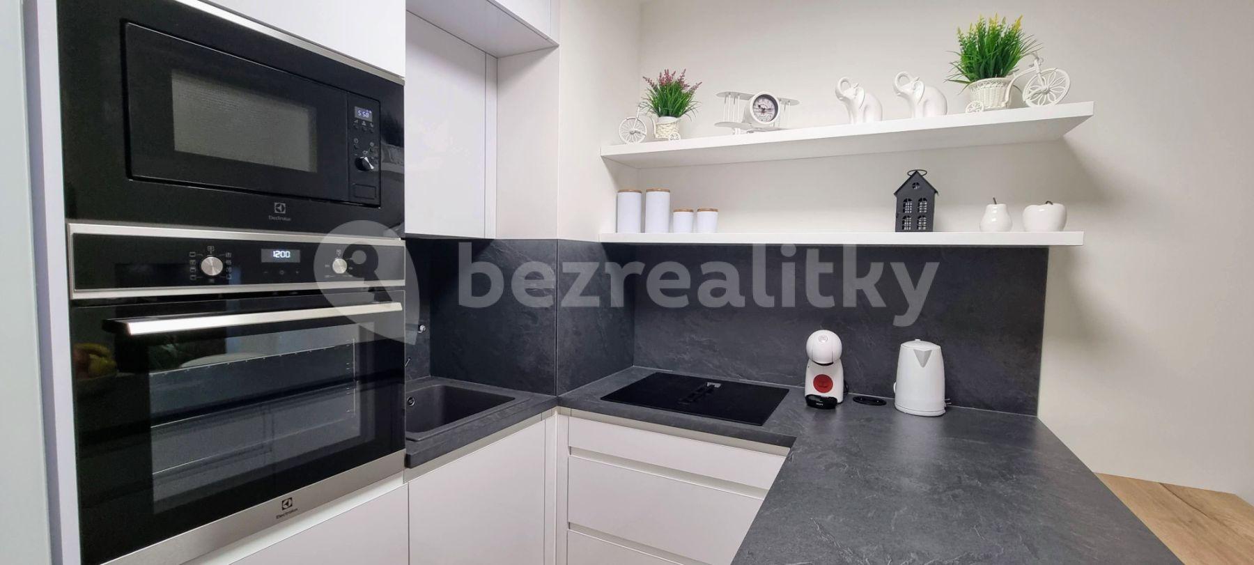 2 bedroom flat to rent, 63 m², Sokolovská, Prague, Prague