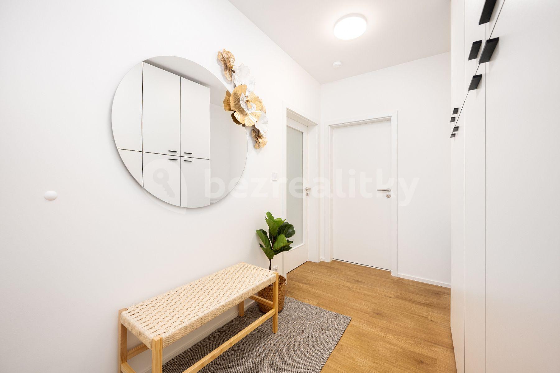 Studio flat to rent, 40 m², Cejl, Brno, Jihomoravský Region