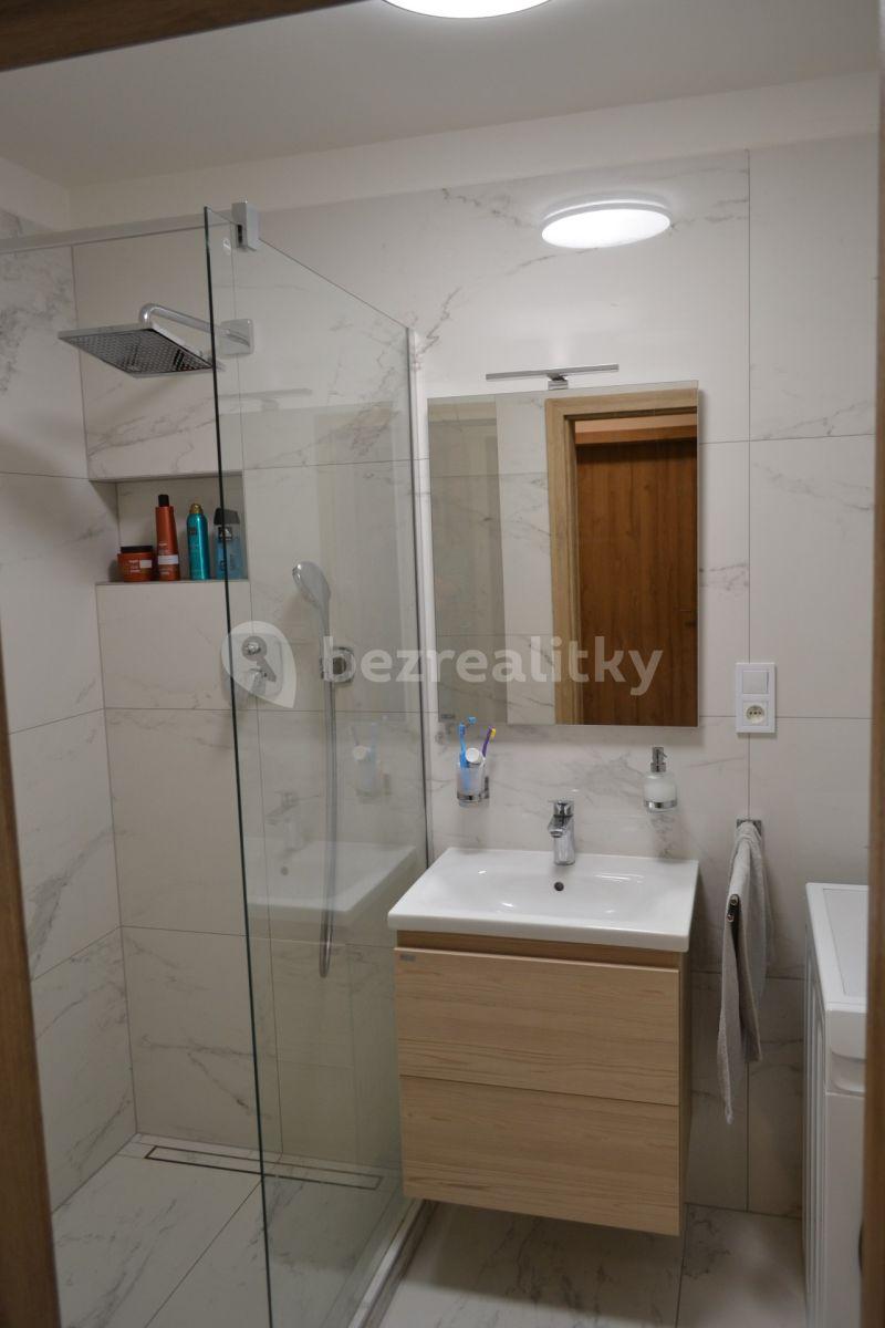 2 bedroom with open-plan kitchen flat for sale, 68 m², Wágnerova, Brno, Jihomoravský Region