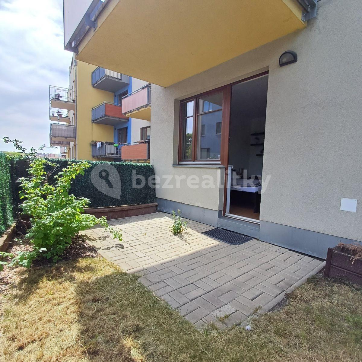 2 bedroom with open-plan kitchen flat for sale, 65 m², Vladycká, Prague, Prague