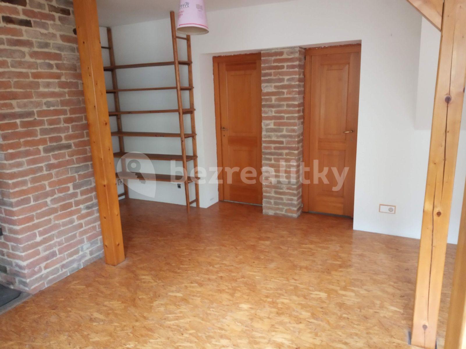 house for sale, 137 m², Číčovice, Středočeský Region