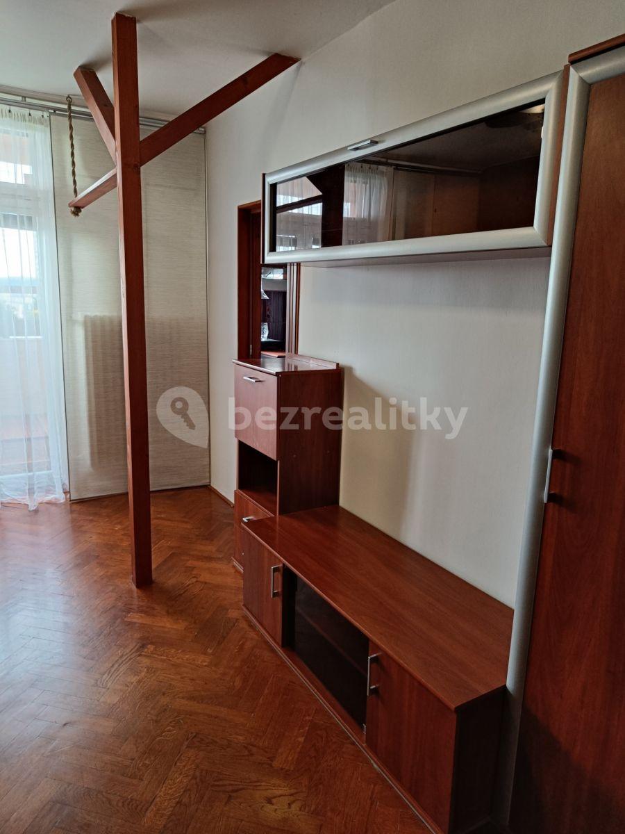 1 bedroom flat to rent, 32 m², Halasovo náměstí, Brno, Jihomoravský Region