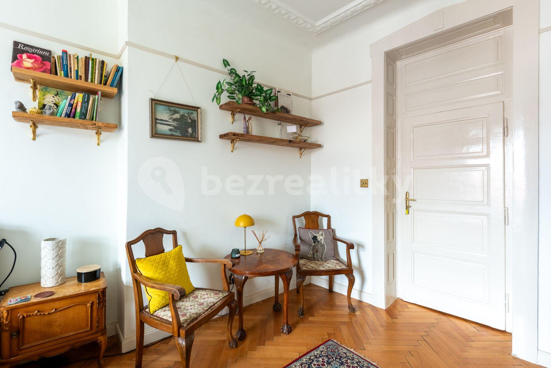 4 bedroom flat to rent, 130 m², Hartigova, Prague, Prague