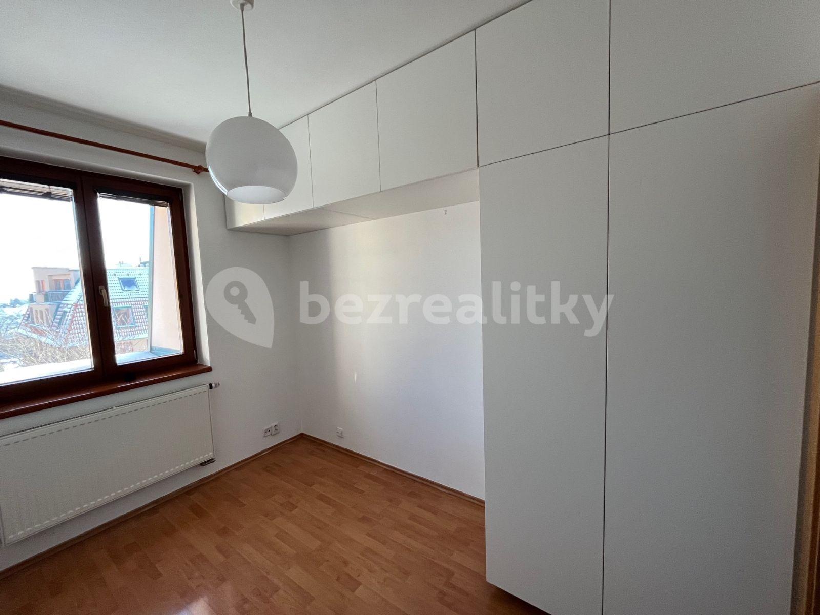 2 bedroom with open-plan kitchen flat to rent, 61 m², Erbenova, Velké Přílepy, Středočeský Region