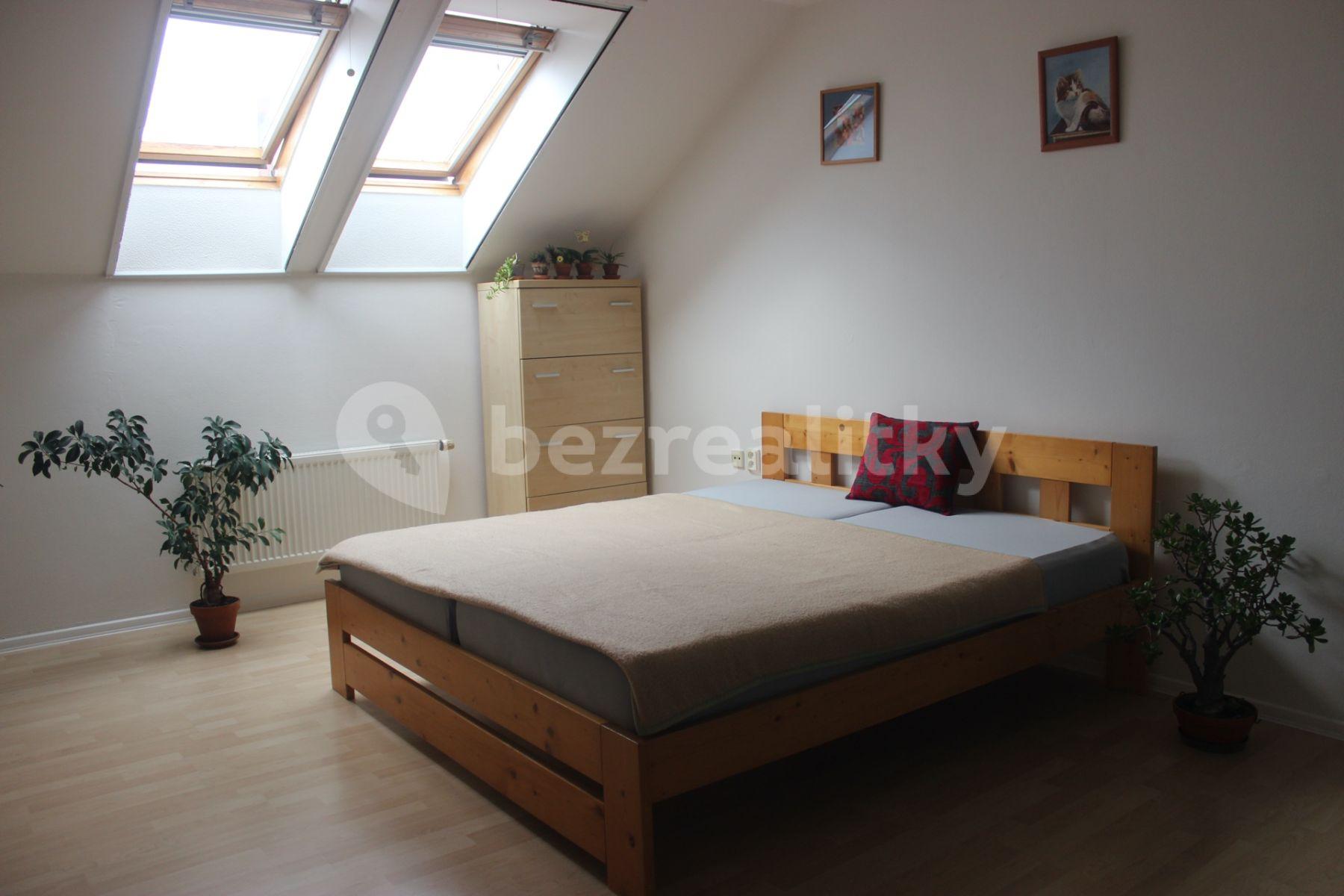 1 bedroom with open-plan kitchen flat to rent, 70 m², Karla Hynka Máchy, Břeclav, Jihomoravský Region