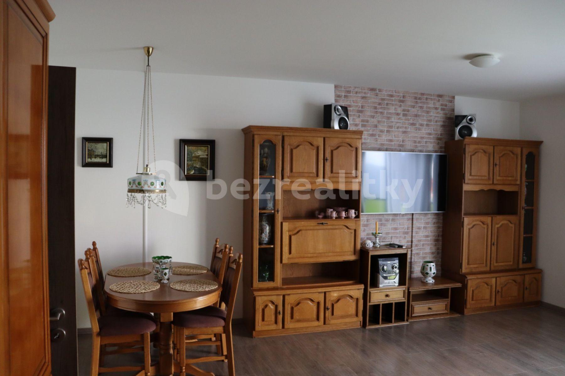 1 bedroom with open-plan kitchen flat for sale, 68 m², Cedrová, Jesenice, Středočeský Region