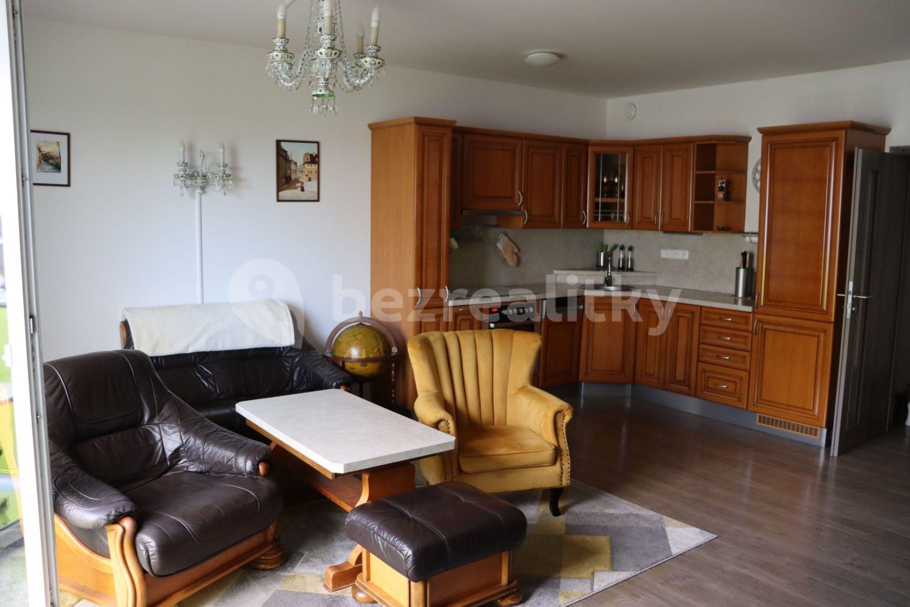 1 bedroom with open-plan kitchen flat for sale, 68 m², Cedrová, Jesenice, Středočeský Region