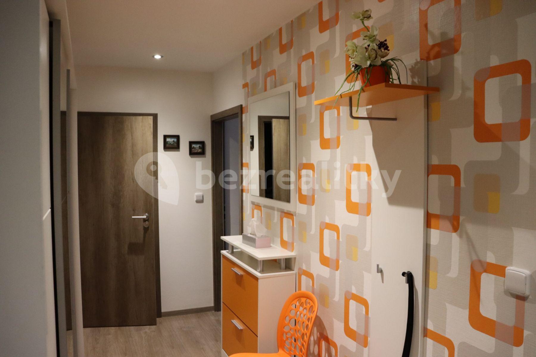 1 bedroom with open-plan kitchen flat for sale, 68 m², Cedrová, Jesenice, Středočeský Region