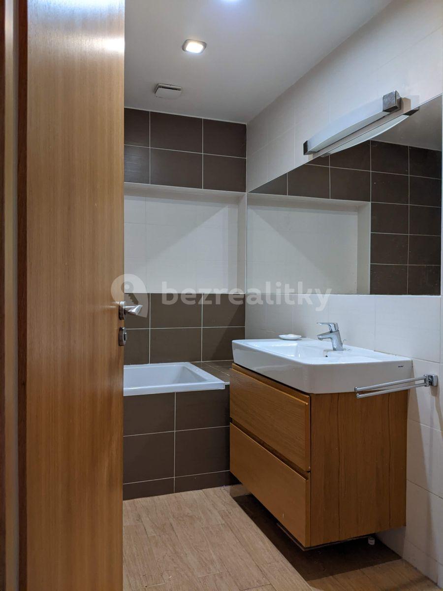 2 bedroom with open-plan kitchen flat to rent, 61 m², Na Dlouhém lánu, Prague, Prague