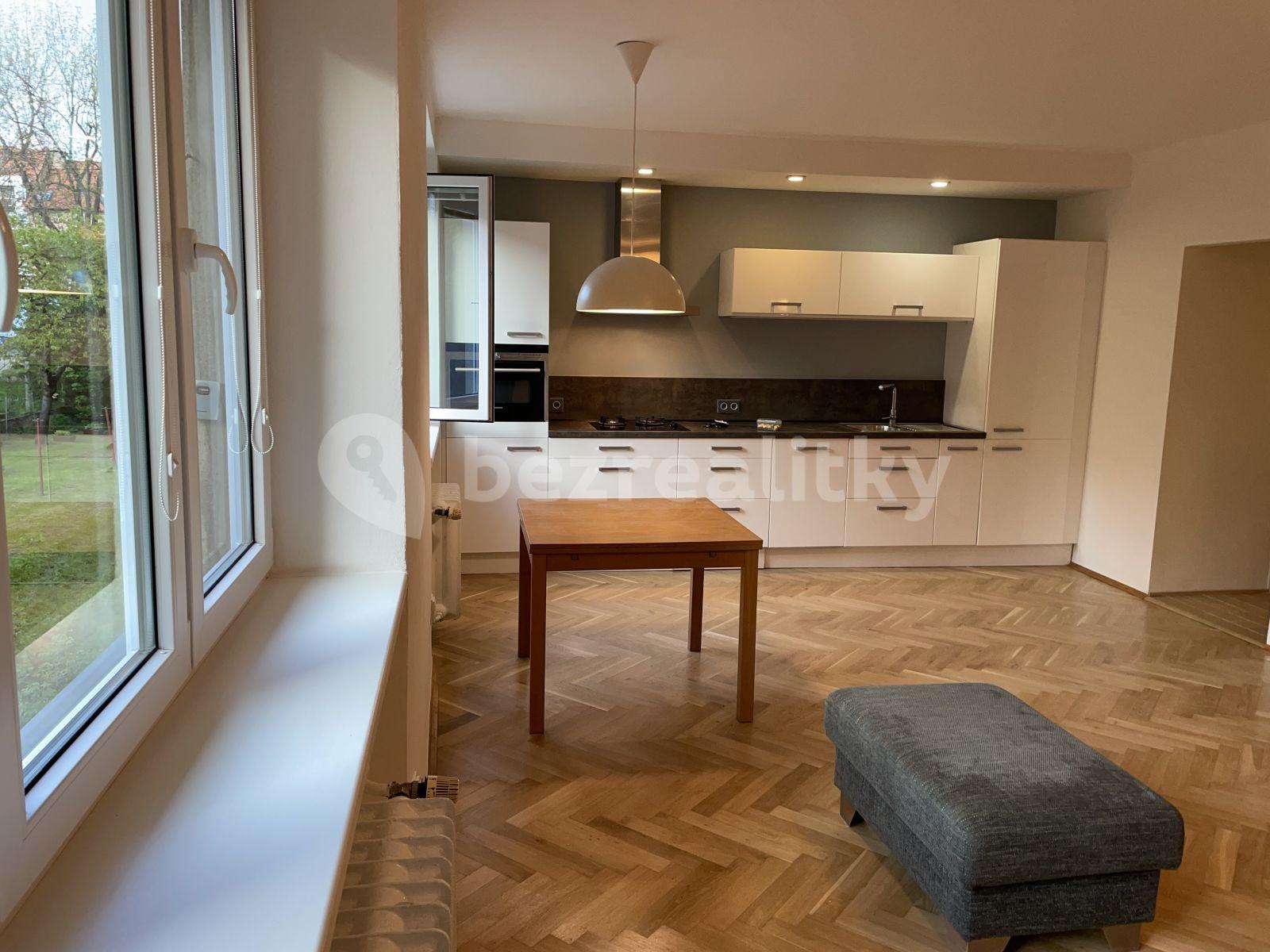 2 bedroom with open-plan kitchen flat to rent, 61 m², Na Dlouhém lánu, Prague, Prague