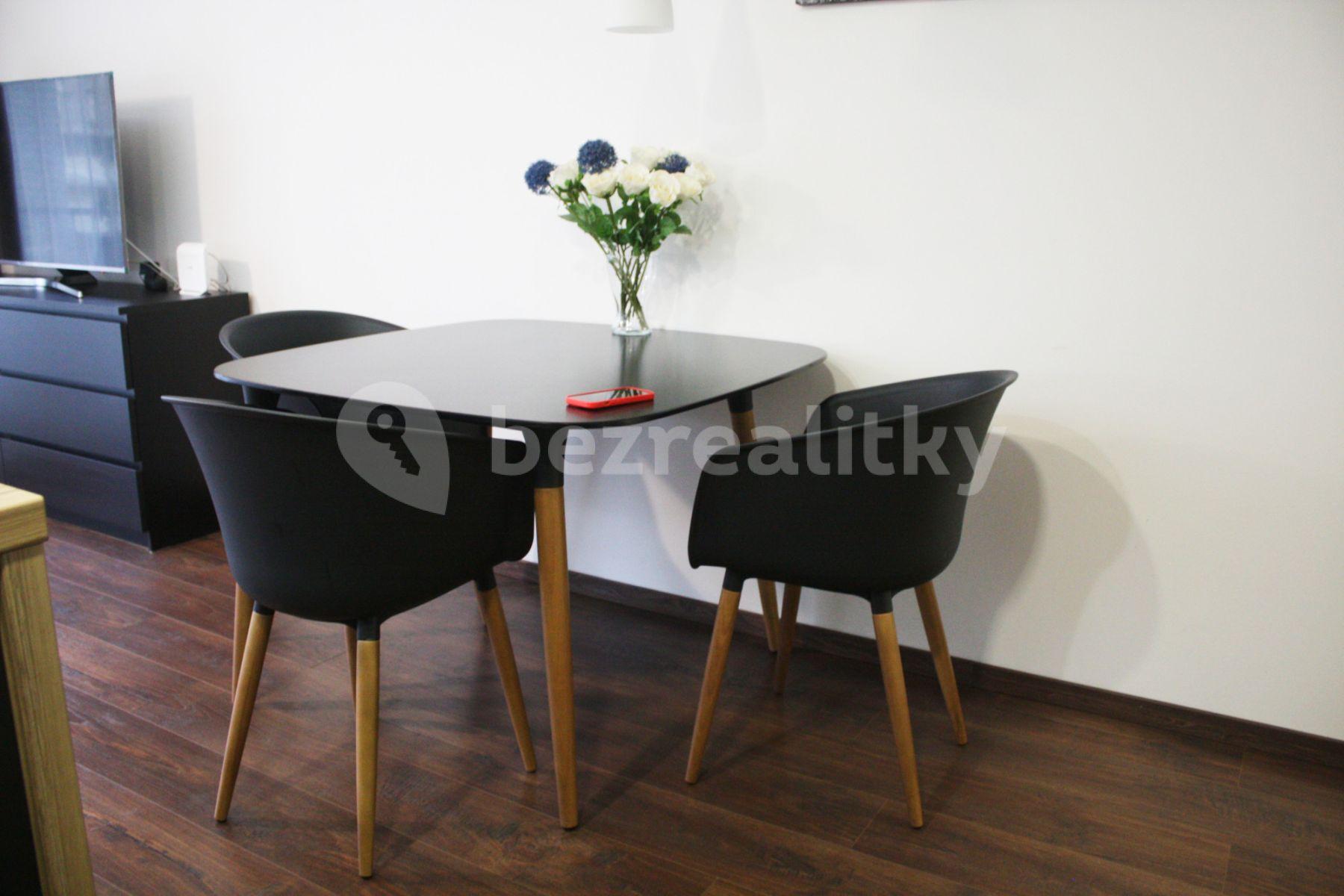 2 bedroom flat to rent, 59 m², Mojmírova, Prague, Prague