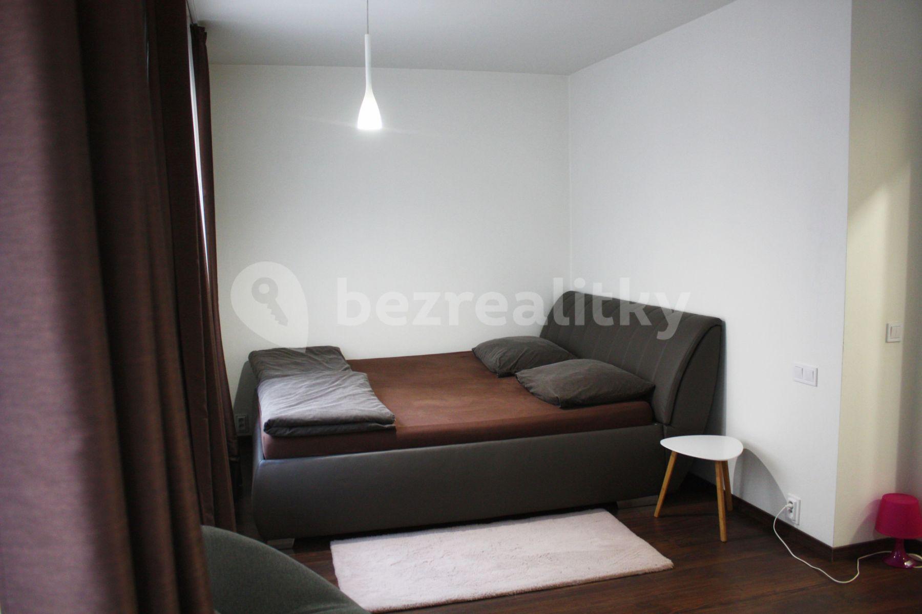 2 bedroom flat to rent, 59 m², Mojmírova, Prague, Prague