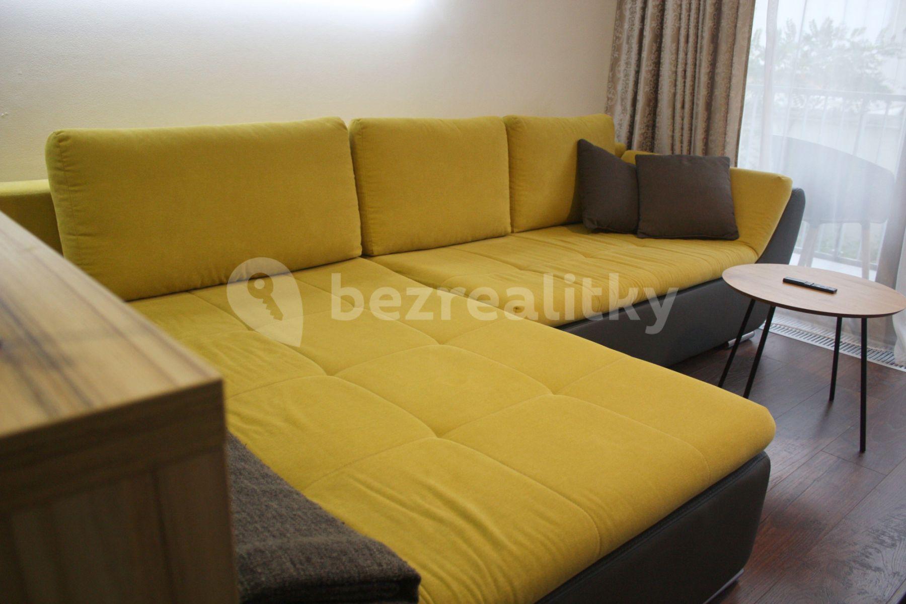 2 bedroom flat to rent, 59 m², Mojmírova, Prague, Prague