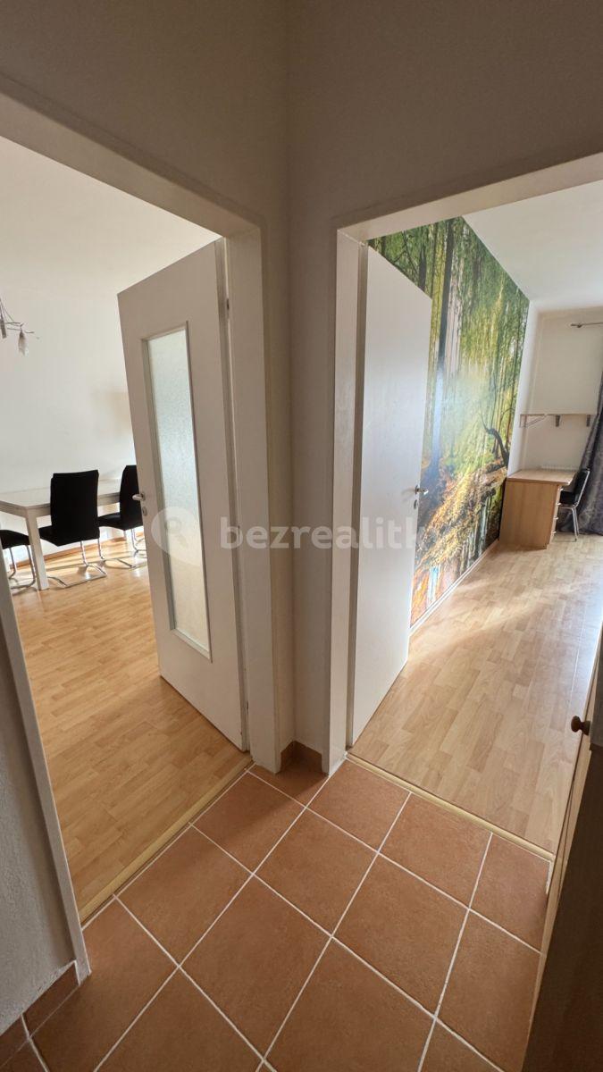 1 bedroom with open-plan kitchen flat to rent, 52 m², B. Němcové, Hostivice, Středočeský Region