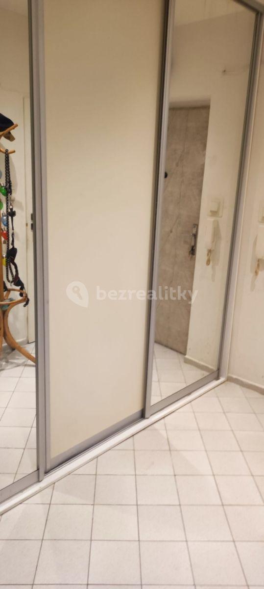 2 bedroom flat for sale, 54 m², Chotutická, Prague, Prague