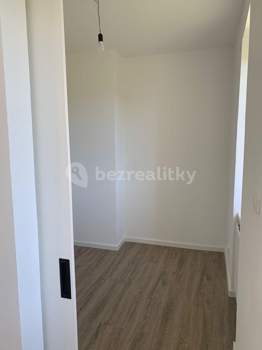 2 bedroom with open-plan kitchen flat for sale, 66 m², ČSA, Abertamy, Karlovarský Region