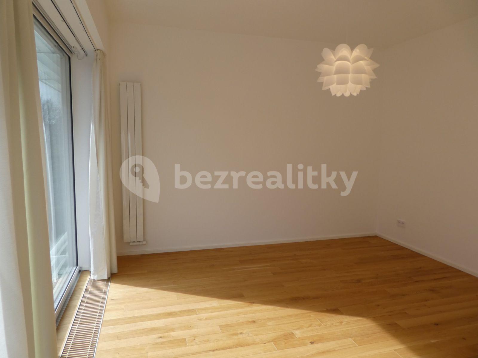 1 bedroom with open-plan kitchen flat to rent, 64 m², Pod Lipami, Řevnice, Středočeský Region