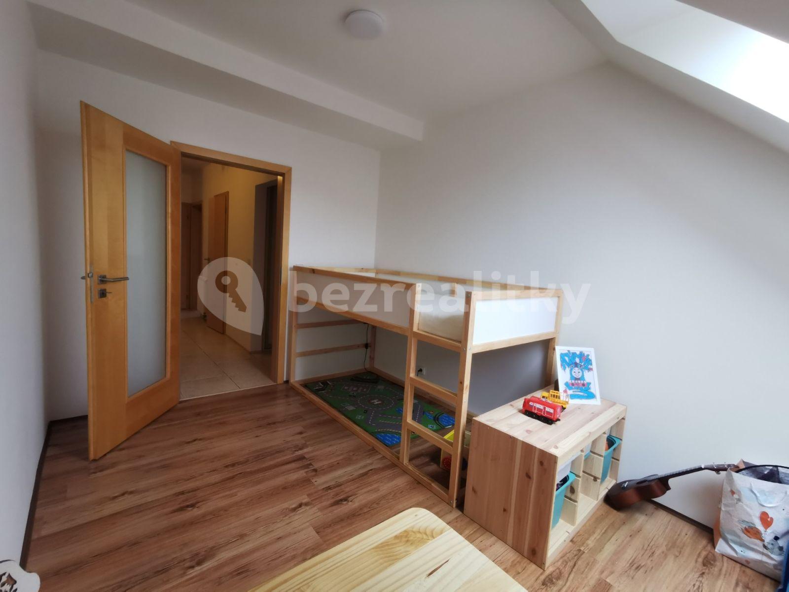 2 bedroom with open-plan kitchen flat for sale, 100 m², T. G. Masaryka, Horoměřice, Středočeský Region