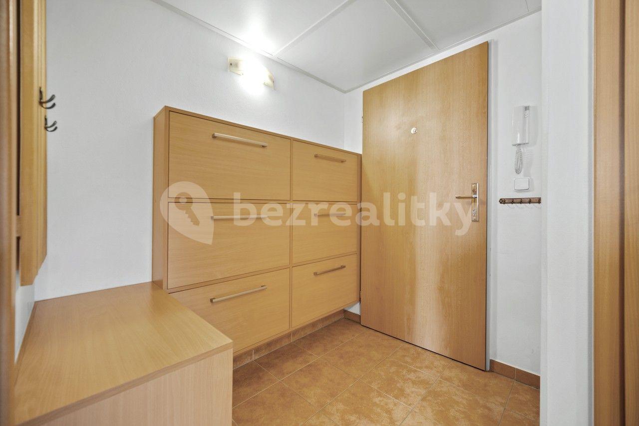 2 bedroom with open-plan kitchen flat for sale, 83 m², Hakenova, Prague, Prague