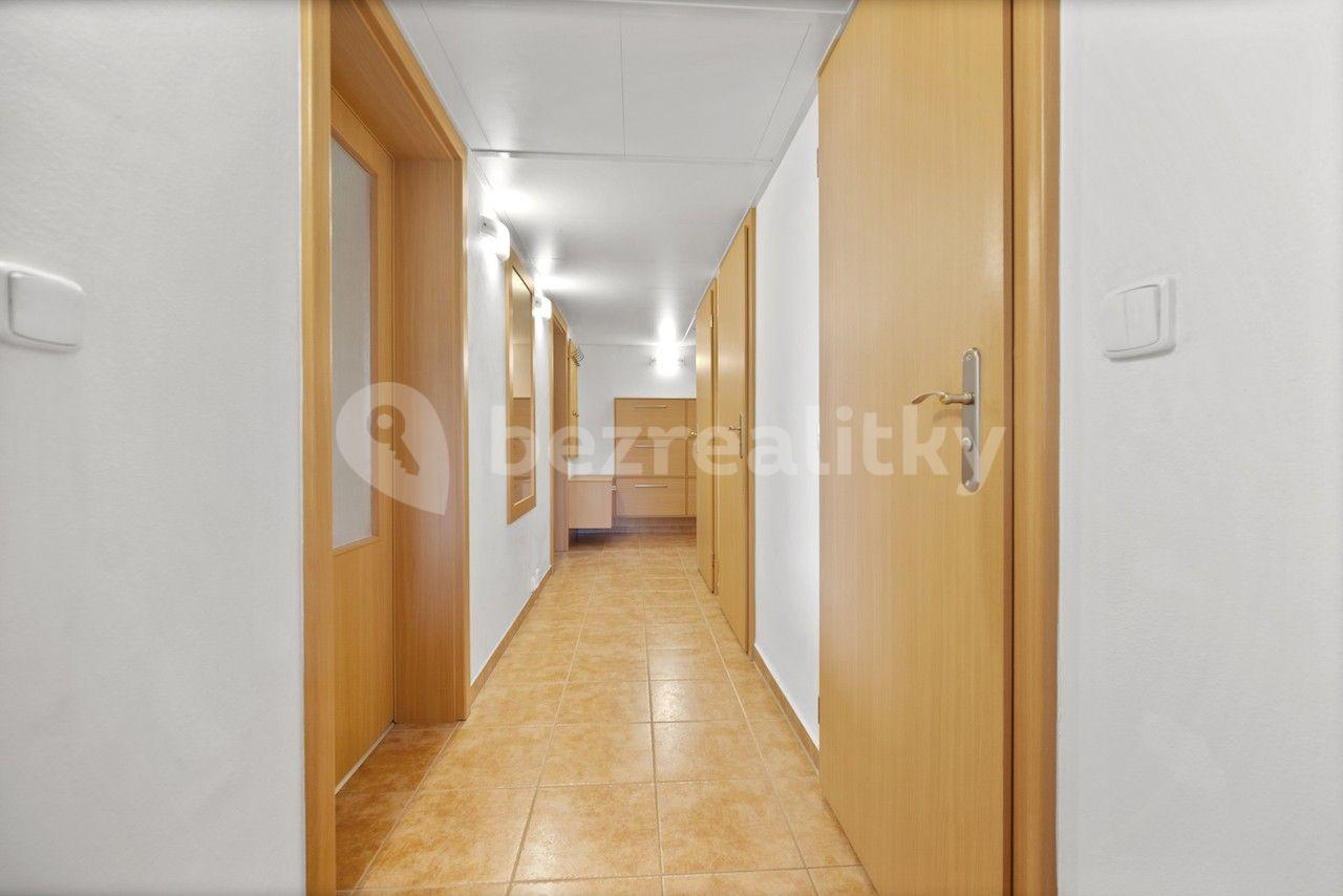 2 bedroom with open-plan kitchen flat for sale, 83 m², Hakenova, Prague, Prague