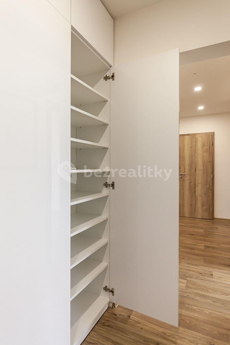 3 bedroom with open-plan kitchen flat for sale, 93 m², Kunštátská, Poděbrady, Středočeský Region