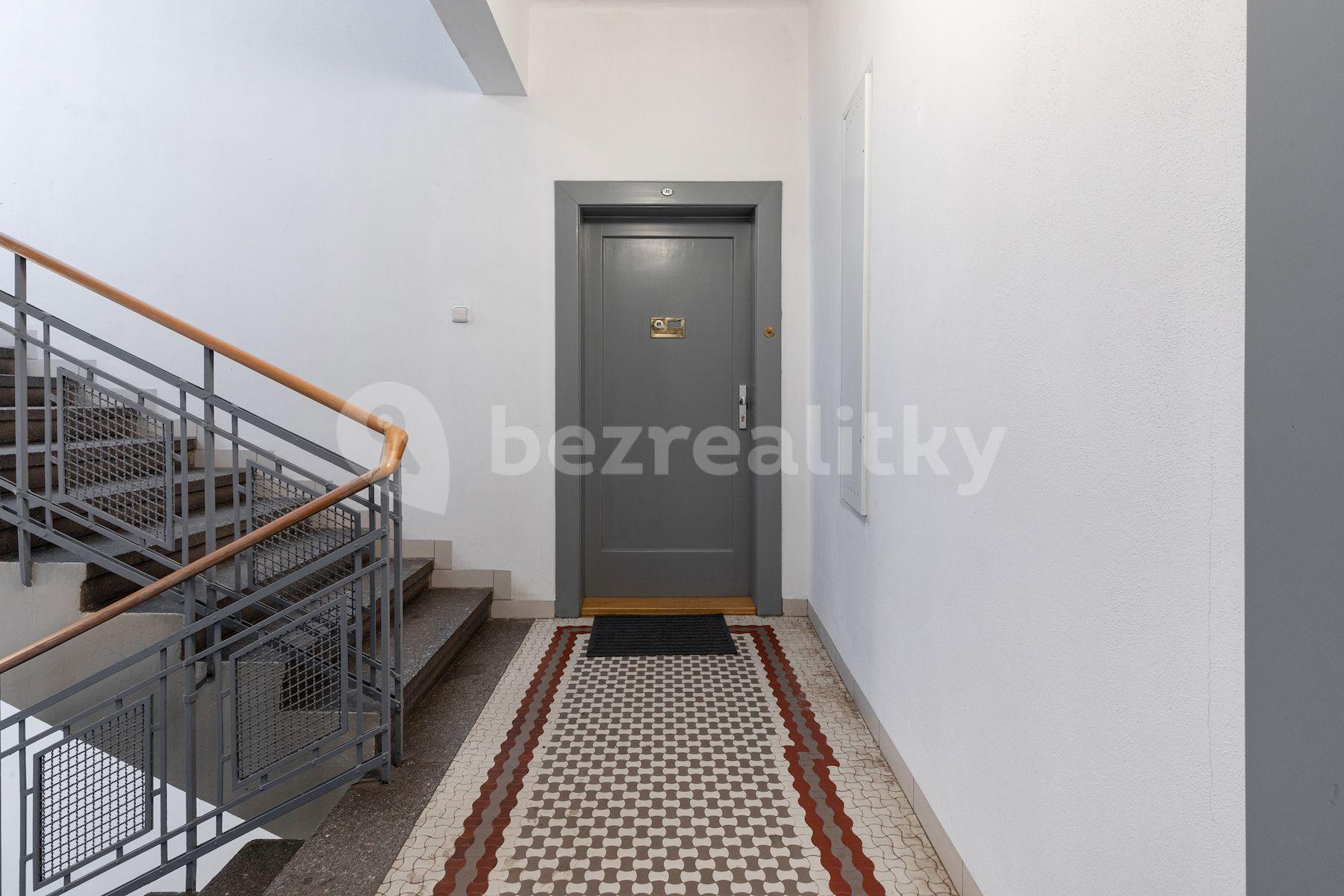 1 bedroom with open-plan kitchen flat for sale, 57 m², Hájkova, Prague, Prague