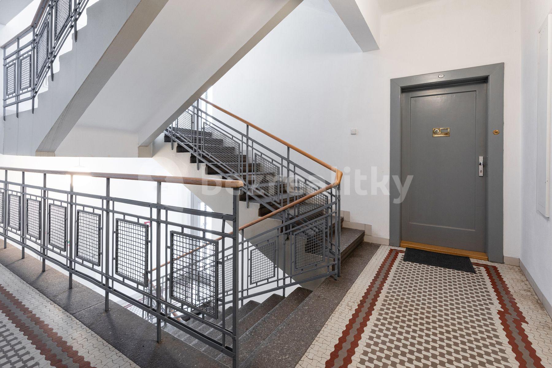 1 bedroom with open-plan kitchen flat for sale, 57 m², Hájkova, Prague, Prague