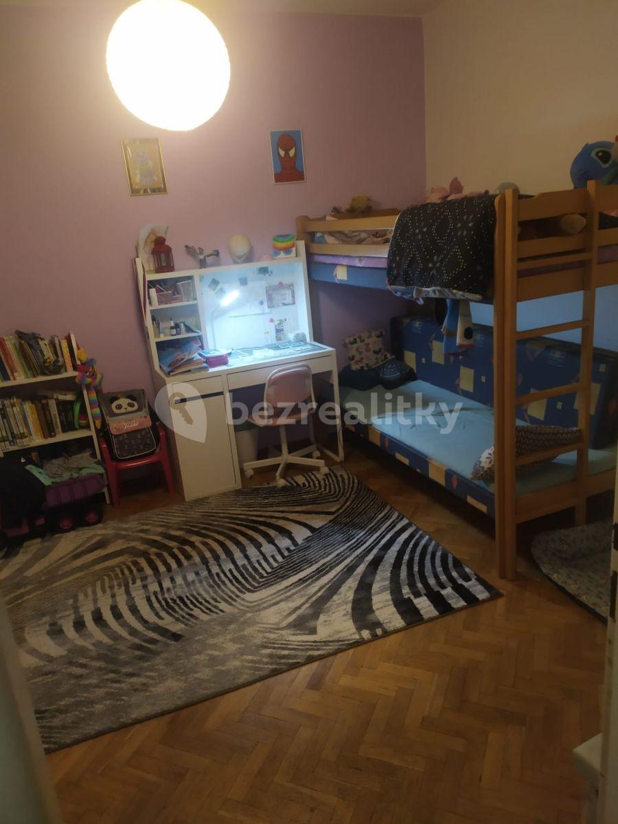 2 bedroom flat to rent, 52 m², Michelská, Prague, Prague