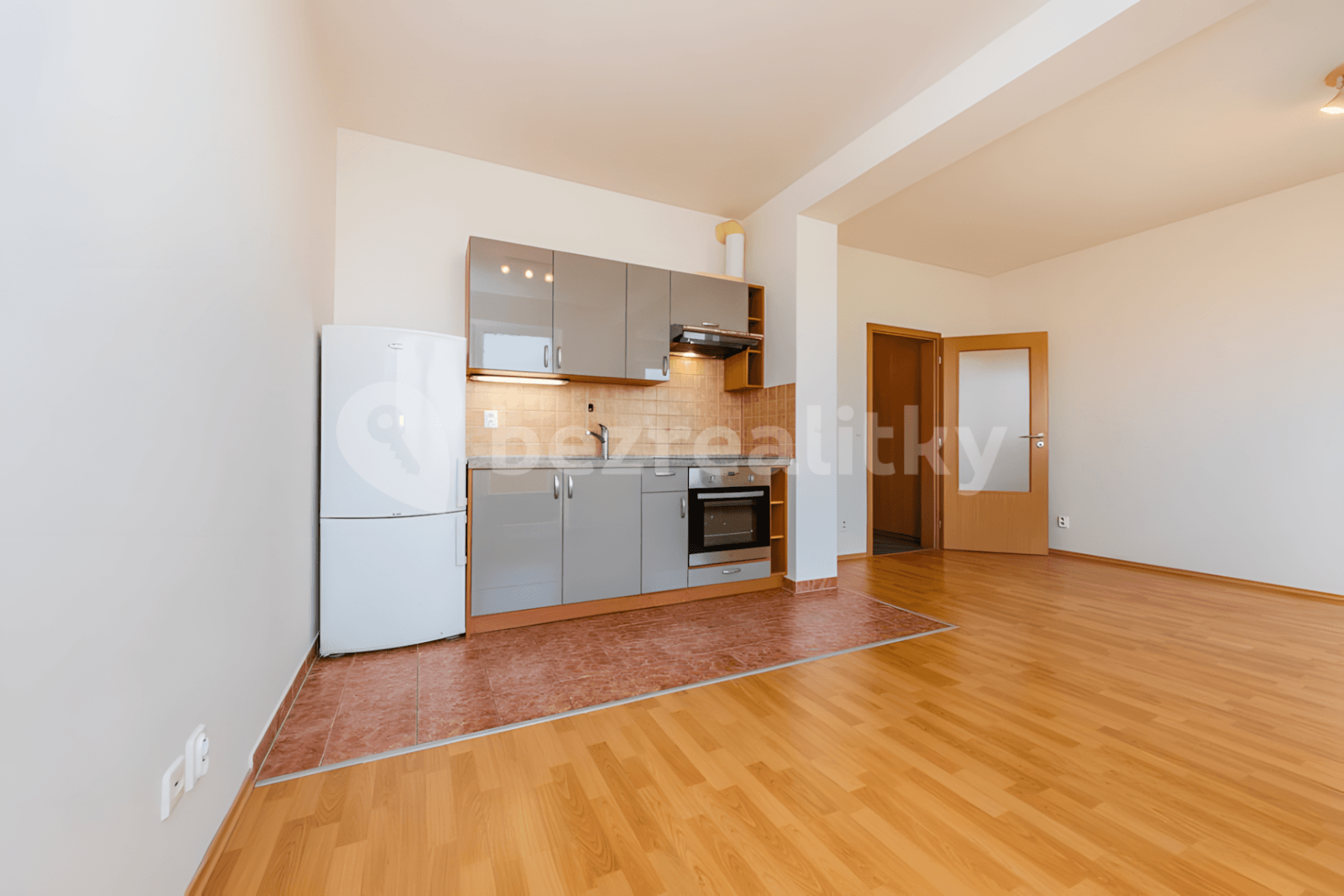 Studio flat for sale, 33 m², Federova, Prague, Prague