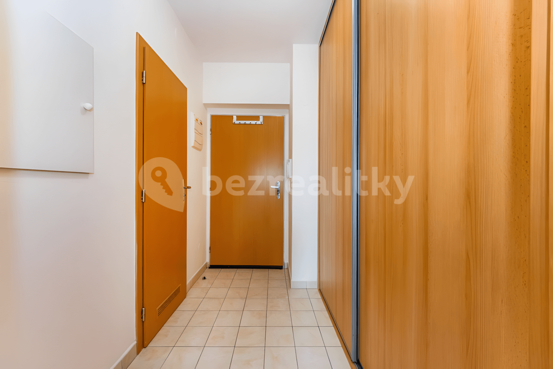 Studio flat for sale, 37 m², Padovská, Prague, Prague