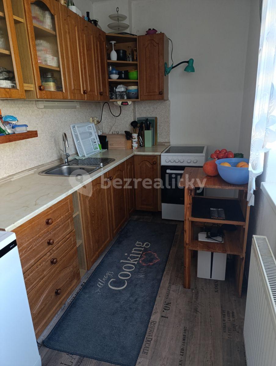 3 bedroom flat for sale, 77 m², 28. října, Křinec, Středočeský Region