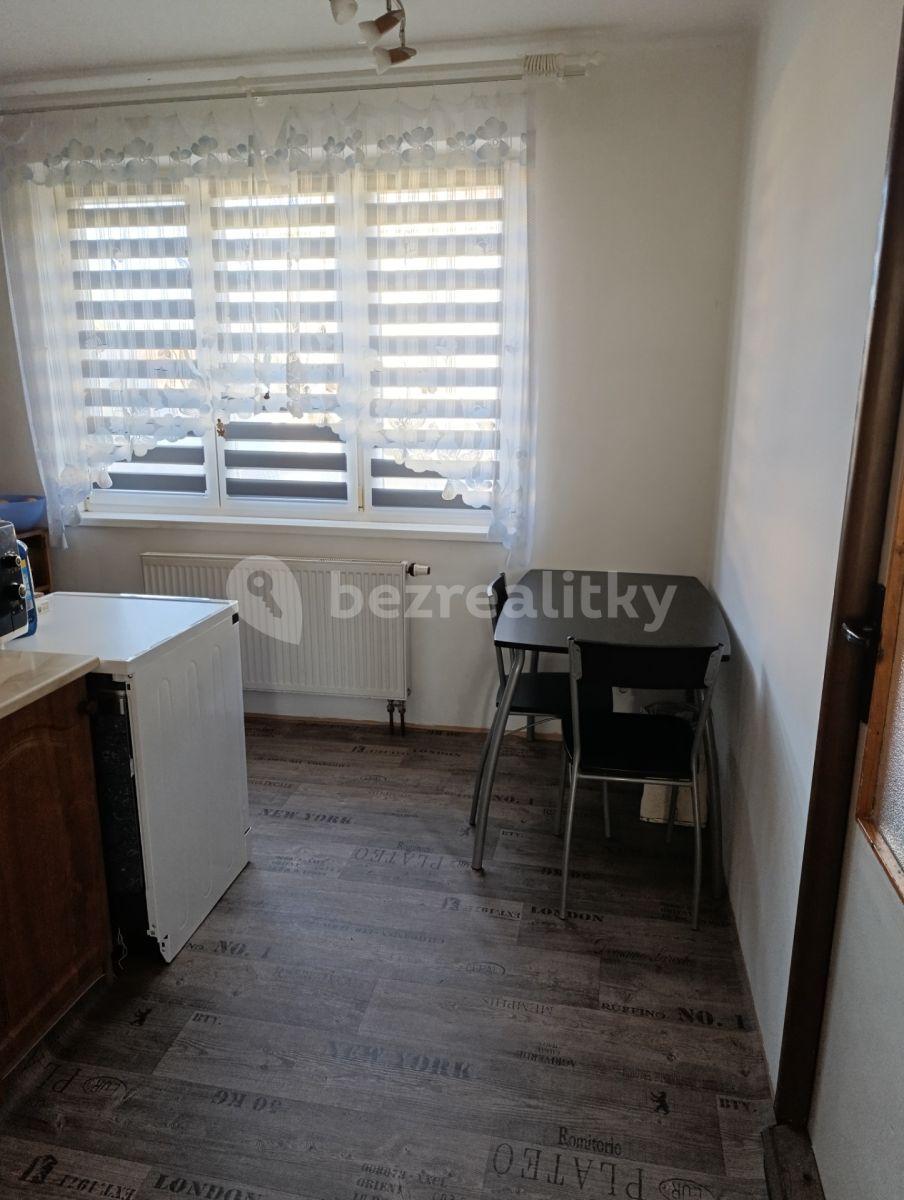 3 bedroom flat for sale, 77 m², 28. října, Křinec, Středočeský Region