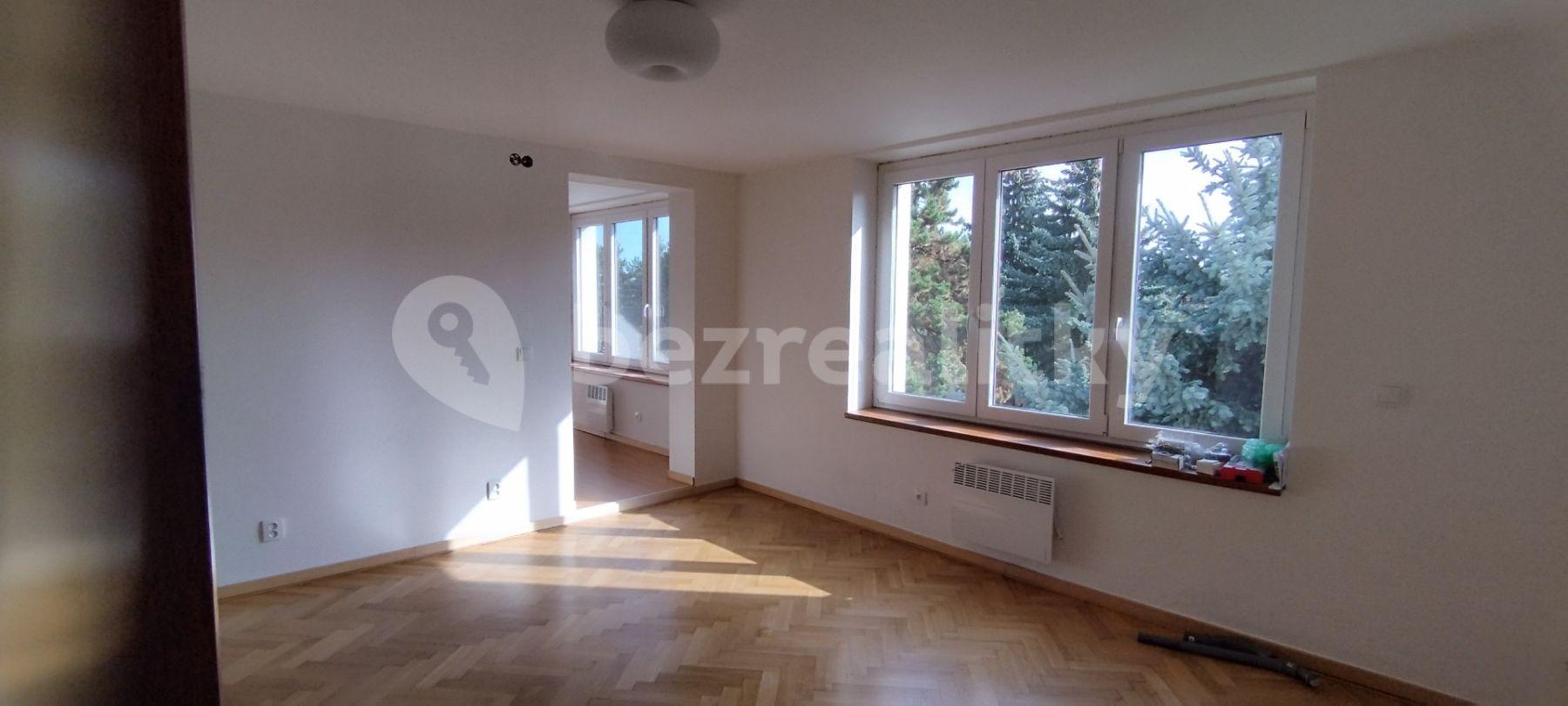 4 bedroom flat to rent, 110 m², Na Liškově, Křenovice, Jihomoravský Region