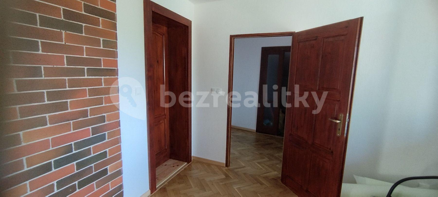 4 bedroom flat to rent, 110 m², Na Liškově, Křenovice, Jihomoravský Region