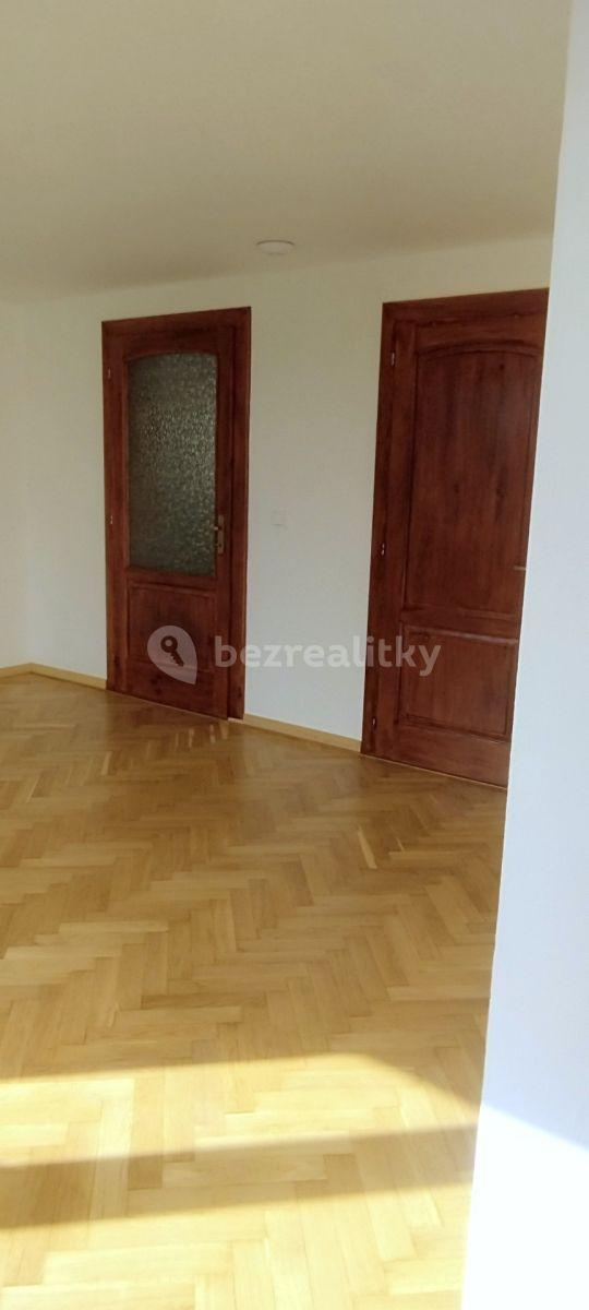 4 bedroom flat to rent, 110 m², Na Liškově, Křenovice, Jihomoravský Region