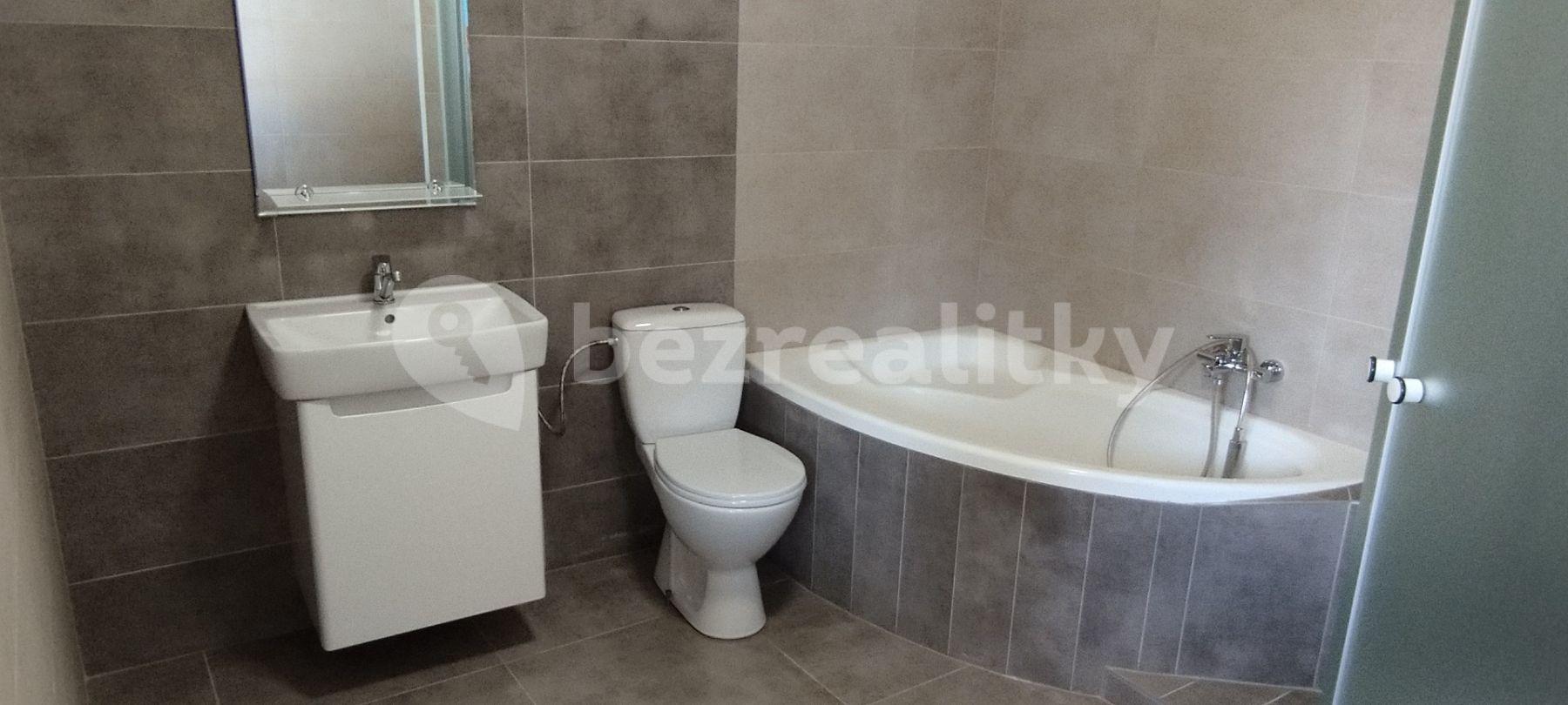 4 bedroom flat to rent, 110 m², Na Liškově, Křenovice, Jihomoravský Region