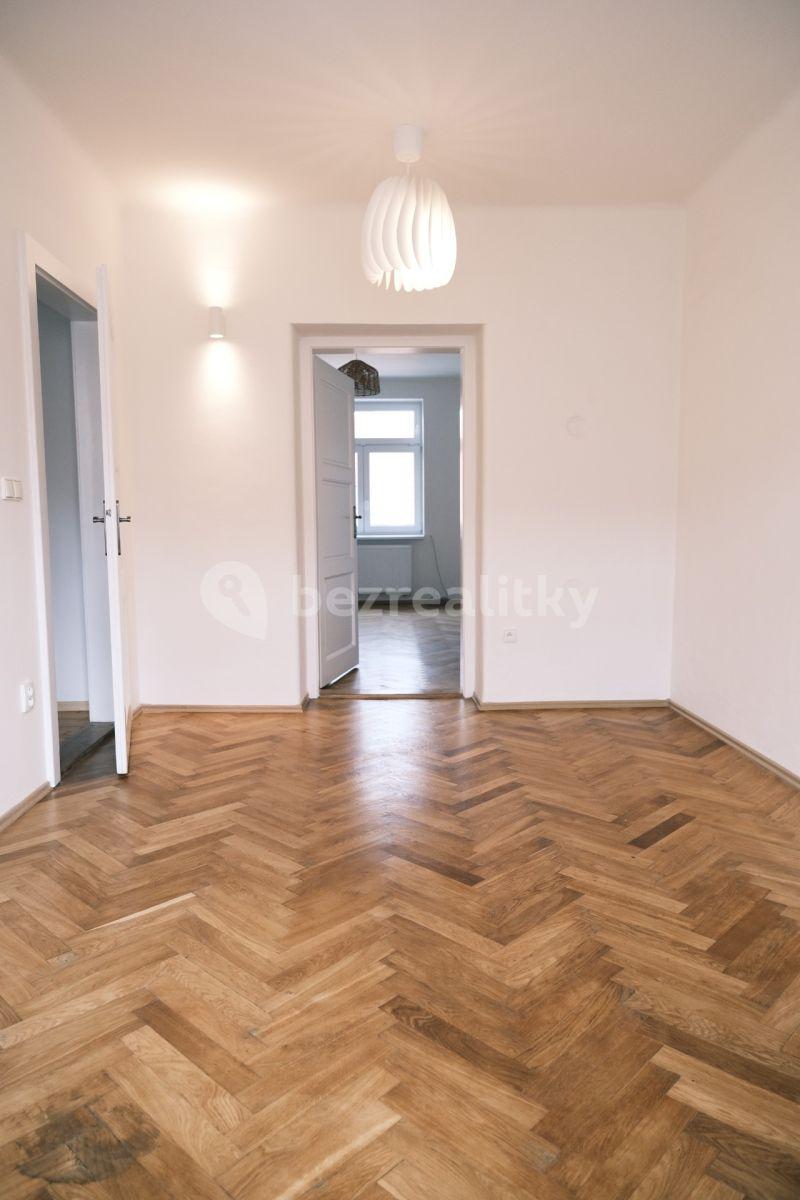 3 bedroom flat for sale, 101 m², Jiráskova, Břeclav, Jihomoravský Region