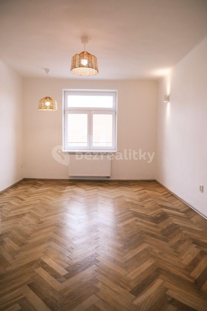 3 bedroom flat for sale, 101 m², Jiráskova, Břeclav, Jihomoravský Region