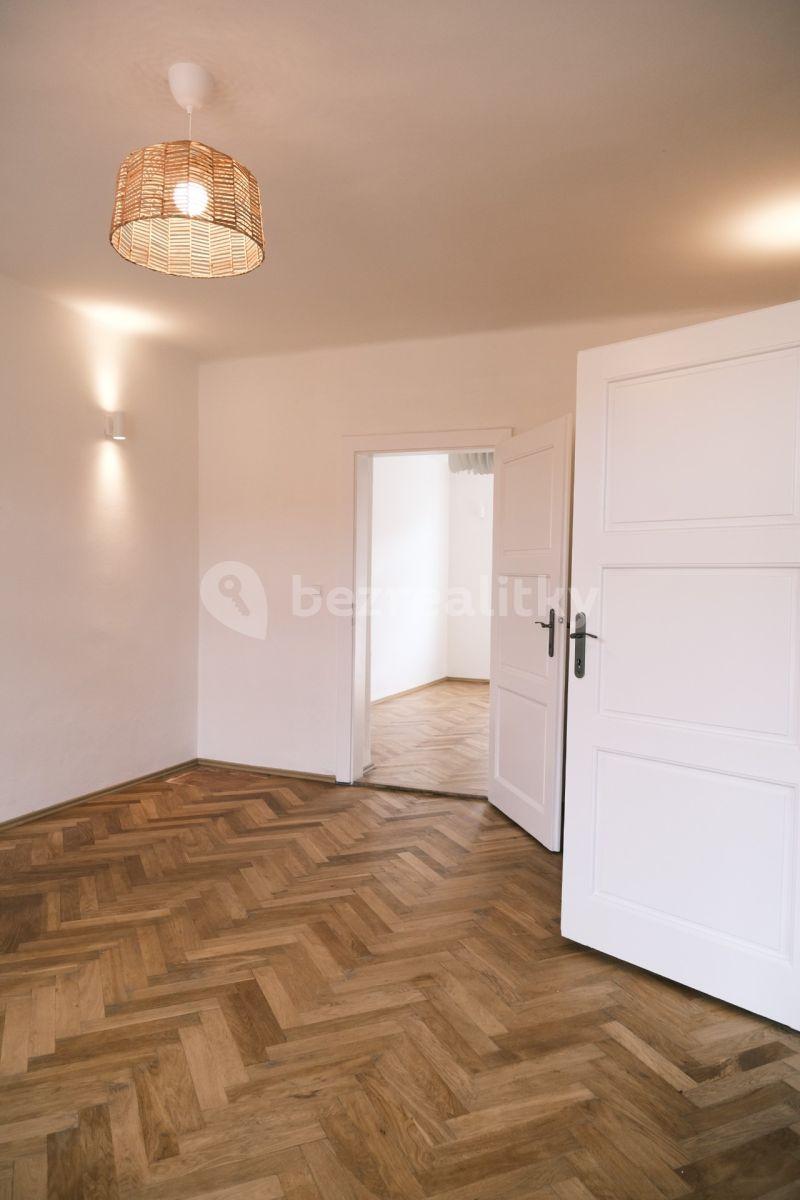 3 bedroom flat for sale, 101 m², Jiráskova, Břeclav, Jihomoravský Region