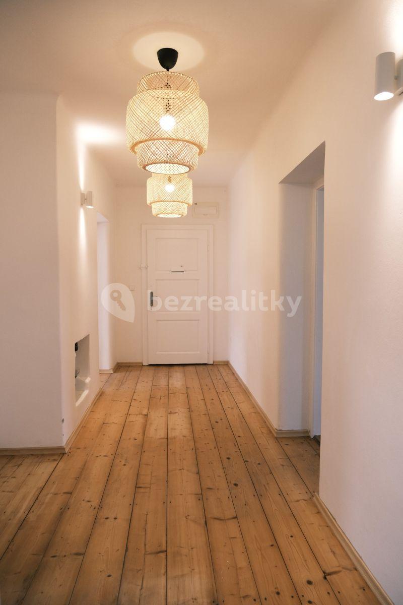 3 bedroom flat for sale, 101 m², Jiráskova, Břeclav, Jihomoravský Region