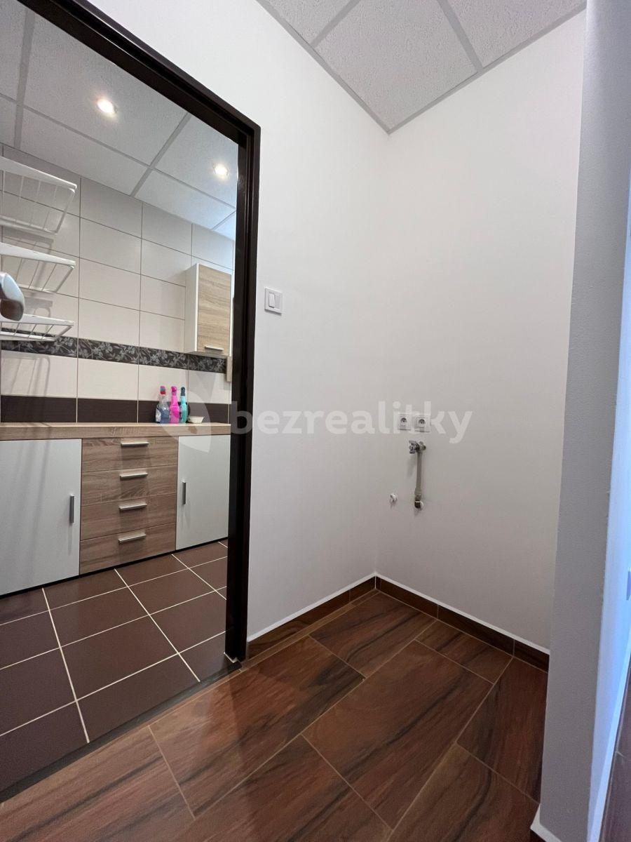 3 bedroom flat for sale, 66 m², Masarykova, Postoloprty, Ústecký Region