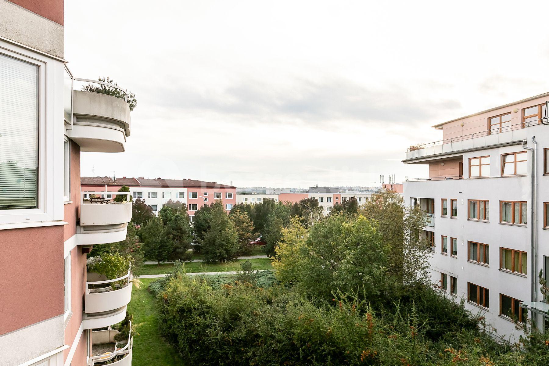 1 bedroom with open-plan kitchen flat for sale, 56 m², Bochovská, Prague, Prague