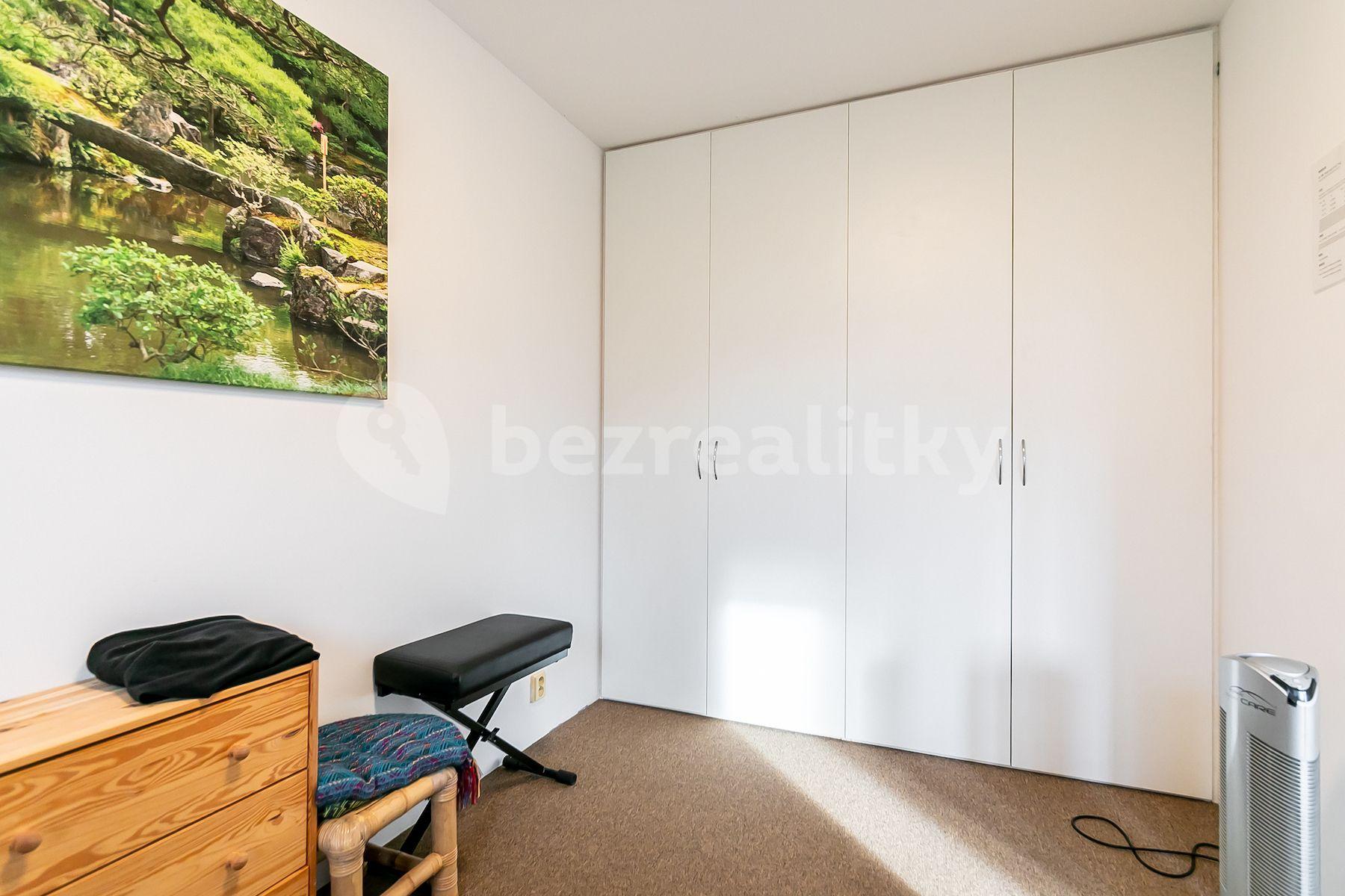 1 bedroom with open-plan kitchen flat for sale, 56 m², Bochovská, Prague, Prague