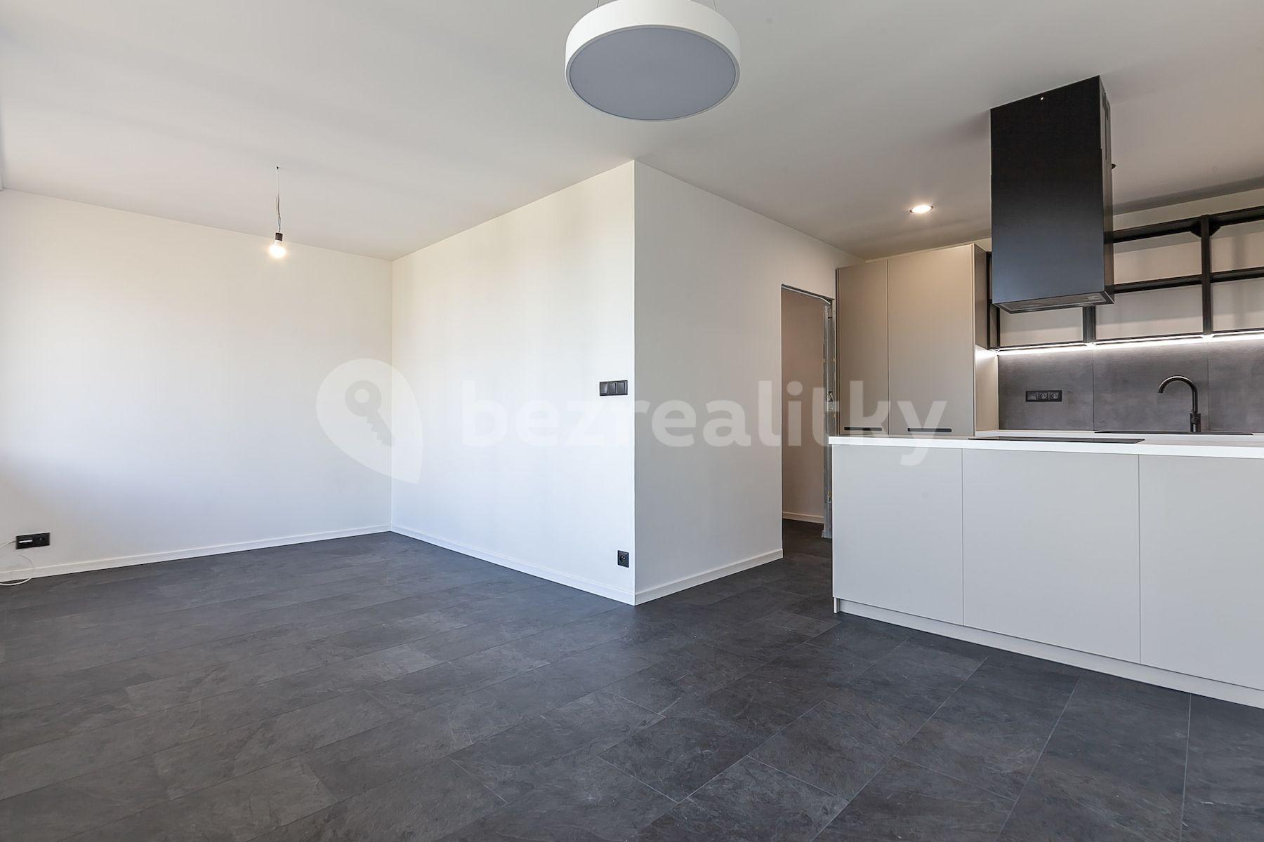 2 bedroom with open-plan kitchen flat for sale, 68 m², Jílovská, Prague, Prague