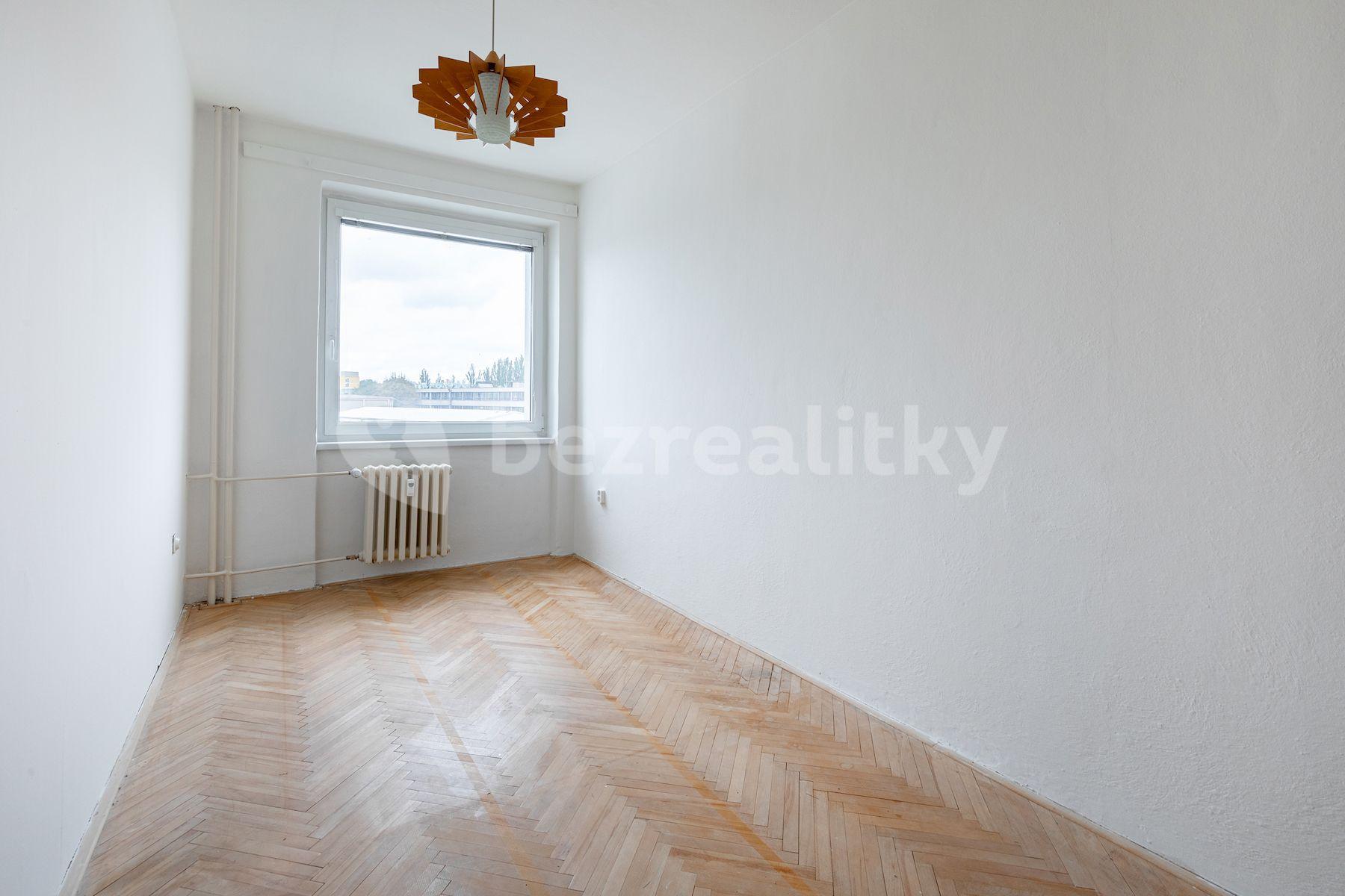 4 bedroom flat for sale, 81 m², Vlastina, Prague, Prague