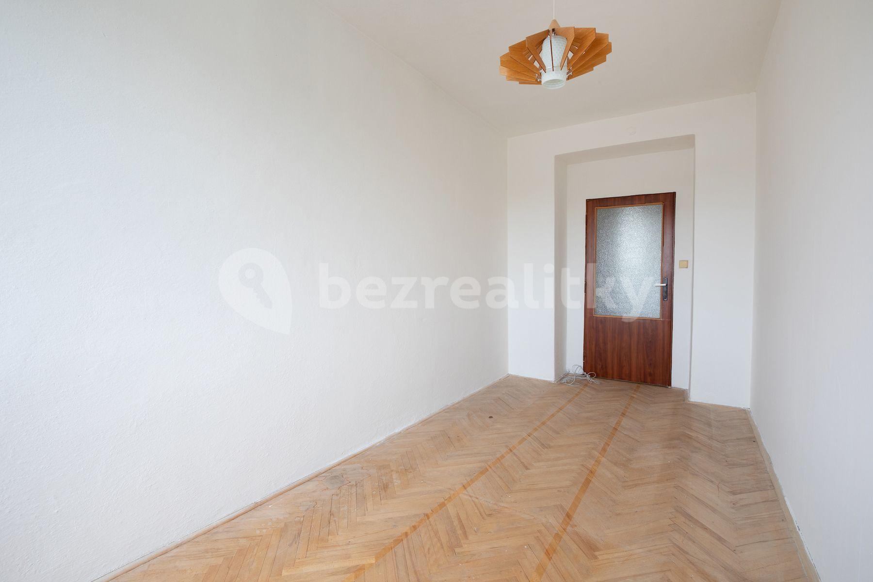 4 bedroom flat for sale, 81 m², Vlastina, Prague, Prague